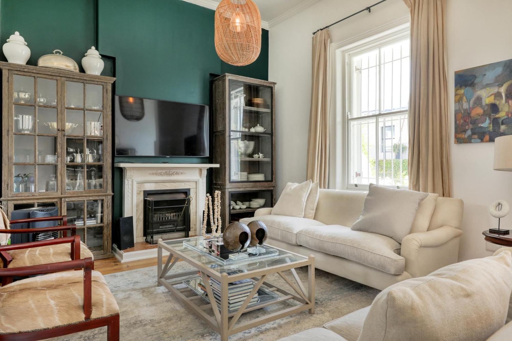 Backup-Powered Victorian House At Greenpoint Park เคปทาวน์ ภายนอก รูปภาพ